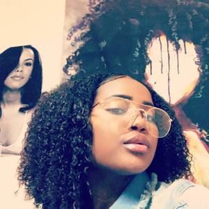 Meet your Posher, Cash